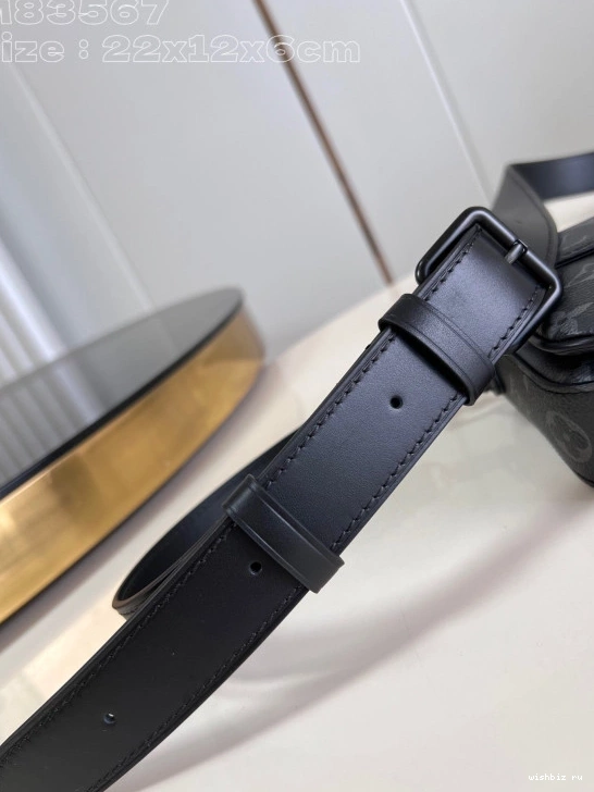 WIS LOUIS Wallet Wearable Montsouris VUITTON 1122